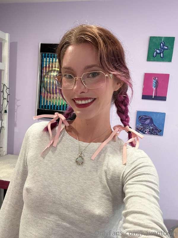 I’m live rn on @haven.tunin 💗 I hope you can join 🥰