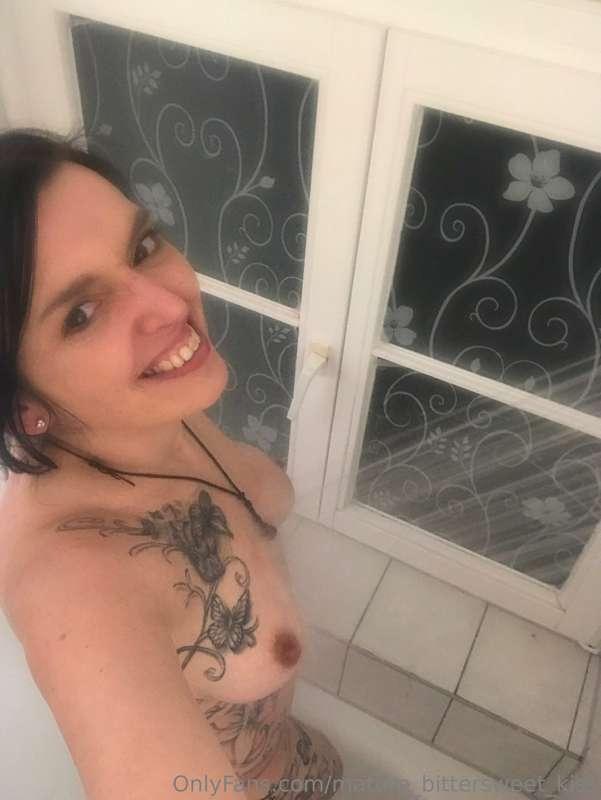 Have a great day  Kiss 💋