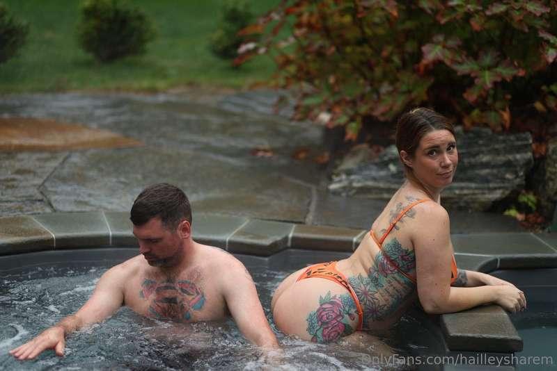 I think this shows our 2 personalities pretttyy well!🤭 don't..