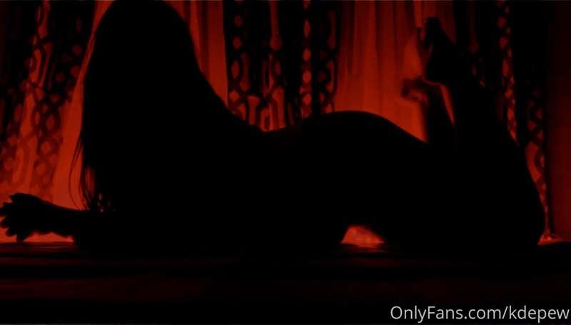 Is anyone’s favorite color red? ❣️ Like if you wanna see mor..