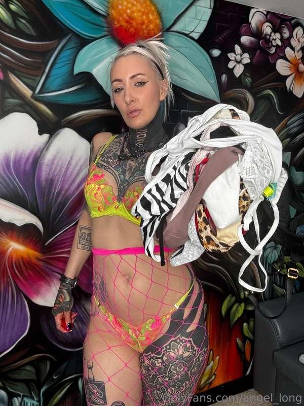 🖤🩷 PANTIES FOR SALE 🩷🖤DM me to get your own pair of my used ..