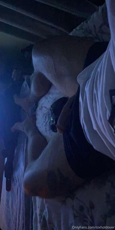 Passed out gaming last night. How would you wake me up? 😈