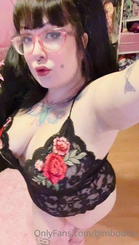 I know I've posted some of this photo set before but I can't..