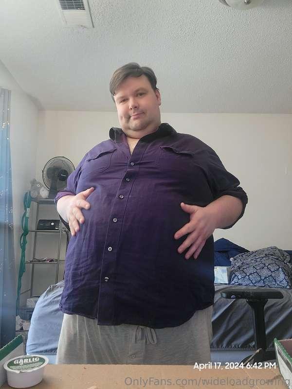 I fat, but not nearly fat enough. I want to pop these button..