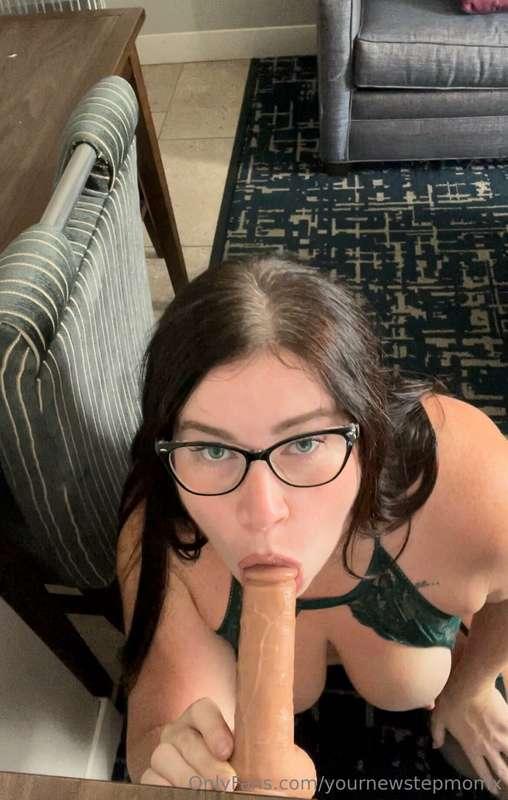 yournewstepmomx image #0