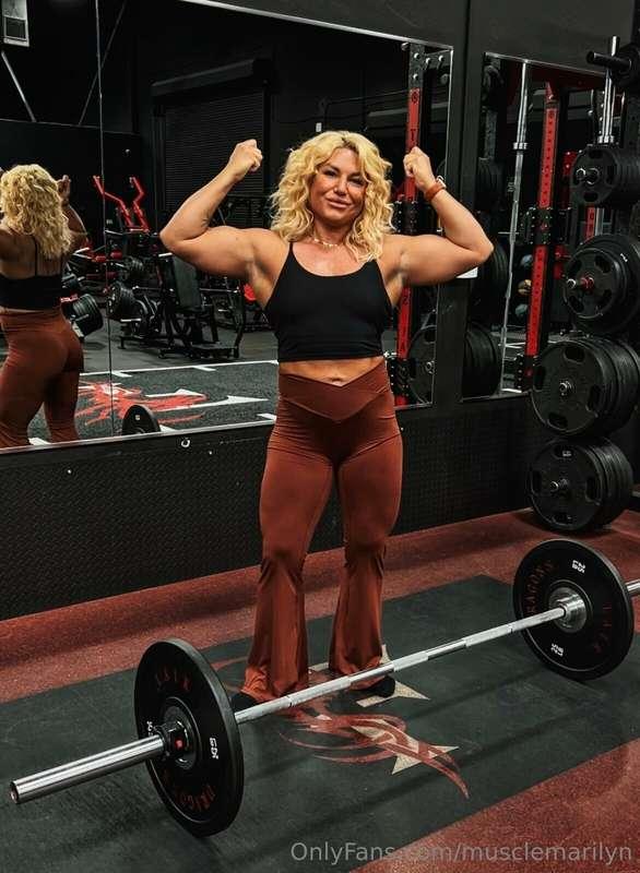Big strong Muscle Mommy 💪🏼❤️‍🔥