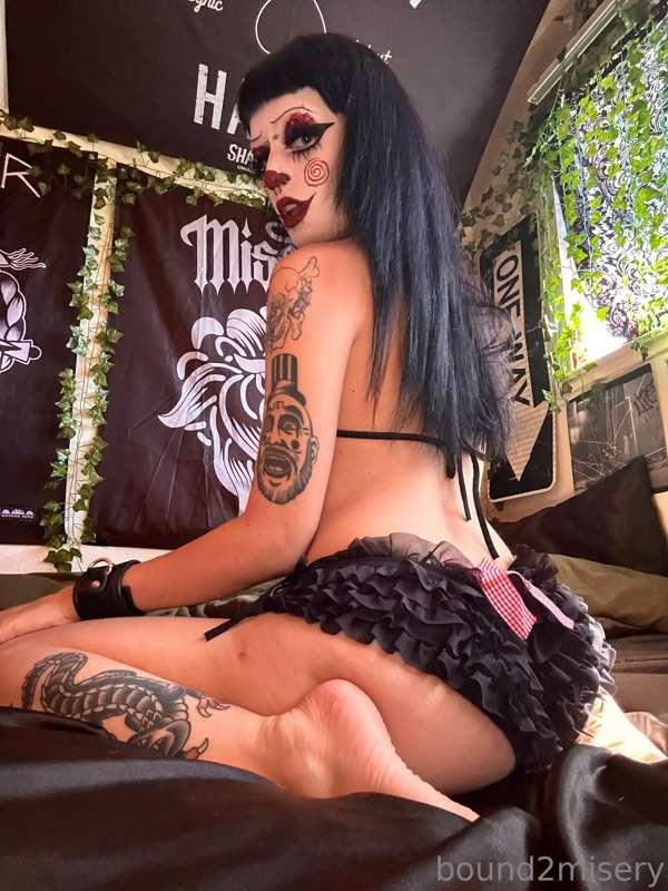 let me sit on you instead 🤭