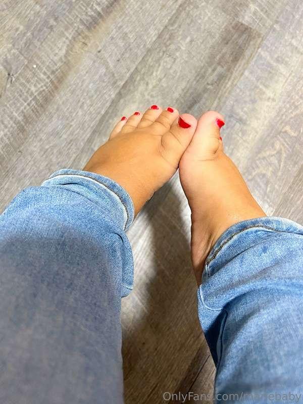 just took off my socks after long day 😊