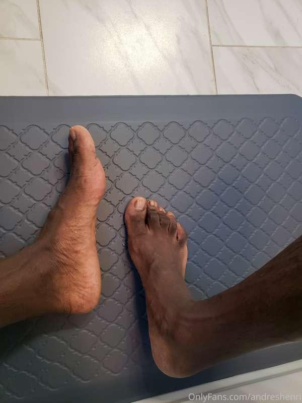 I think I like this new floor mat 👣