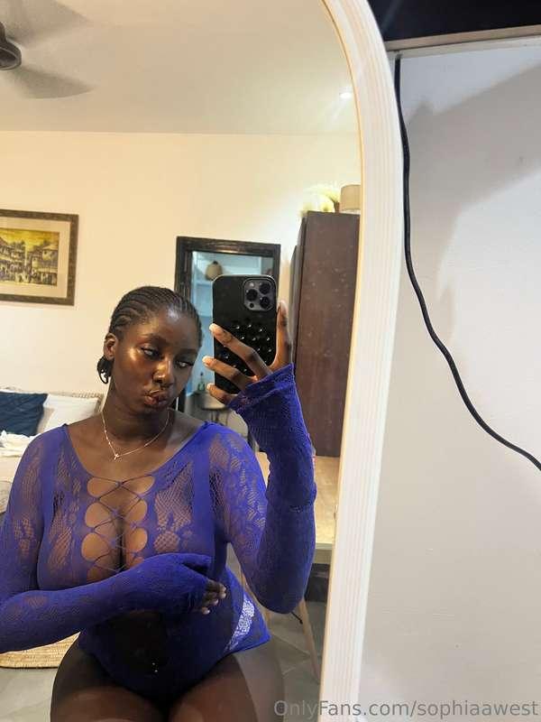 sophiaawest image #1