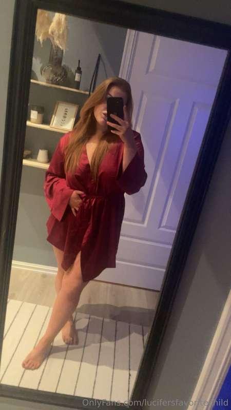 I know you want to rip this robe off me 😈💋