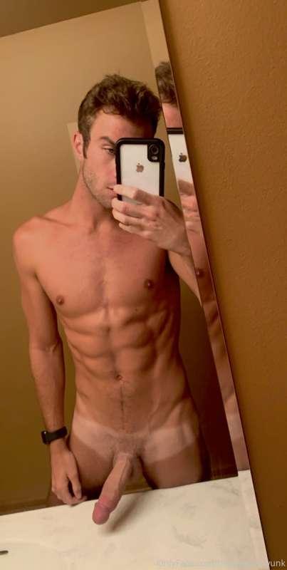 I could use a hand 😈