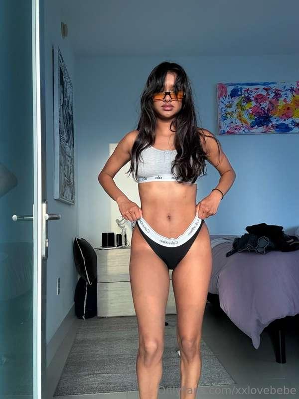 I feel soo sexy with sunglasses on 😎