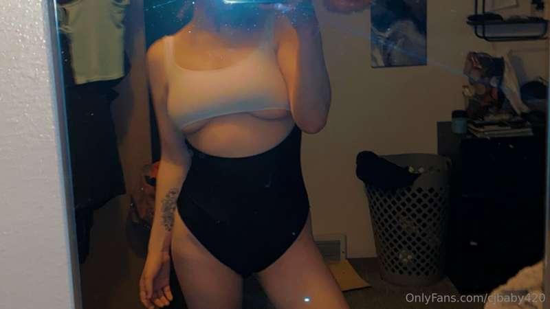 u see me at the pool wearing this, wyd? ;)