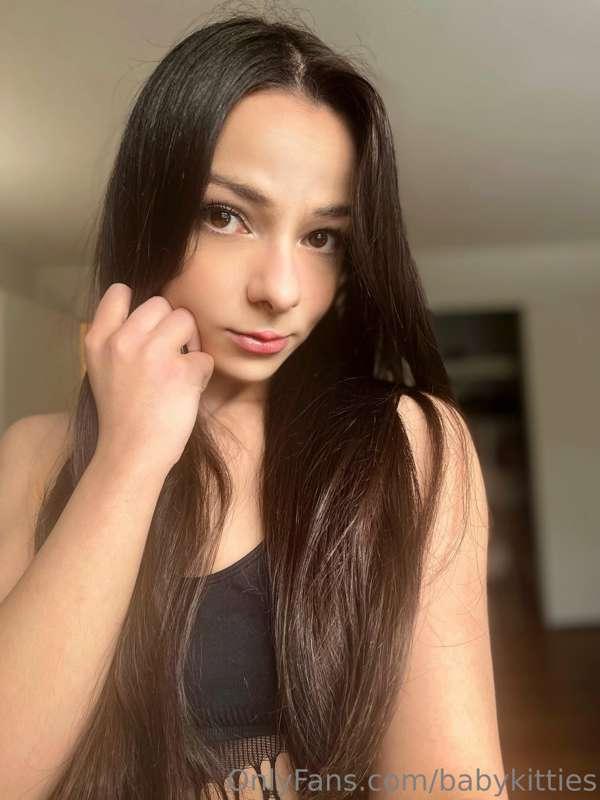 Swipe➡️  
Would you still cum inside me? 🙏🏻