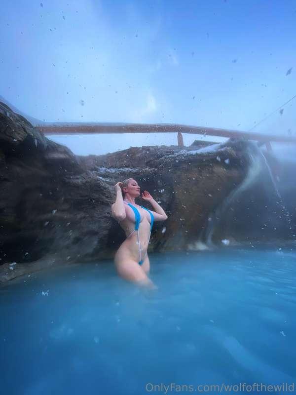 Ok me getting wet and wild in this micro bikini is so freaki..