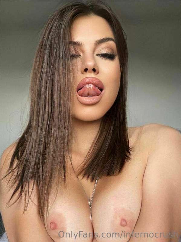 FREE SUBSCRIPTION

@victoria_free told me in secret👀🔐 that s..