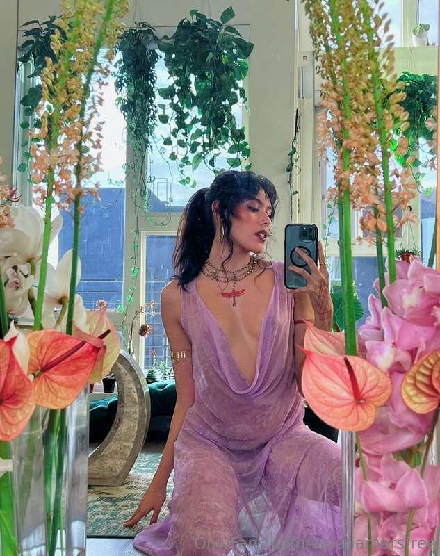 In the mirror 🦚🪻🦋
