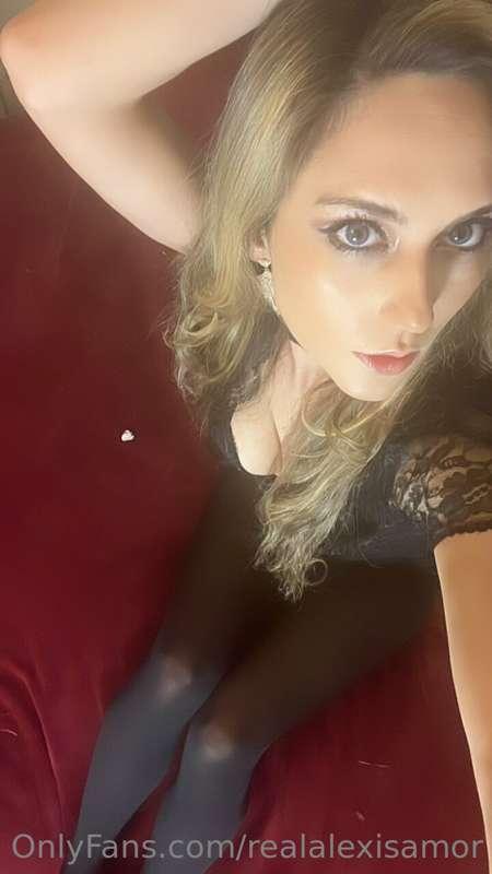 I won’t cry for you. My mascara’s too expensive 😜