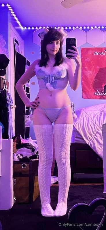 its so hard being a hot emo girl sometimes :P