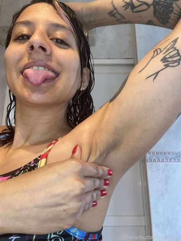 Shaving my pits and putting some lotion to make them softer ..