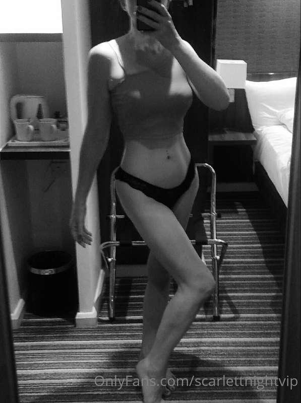 **Come meėt me at my hotel room**