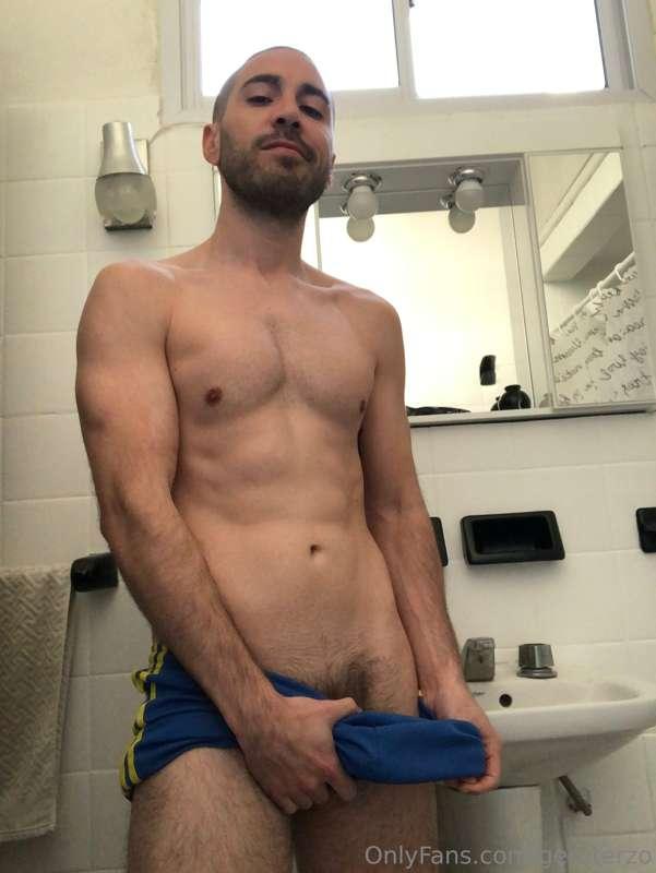 I cut my hair on my head and chest... Do you like it?