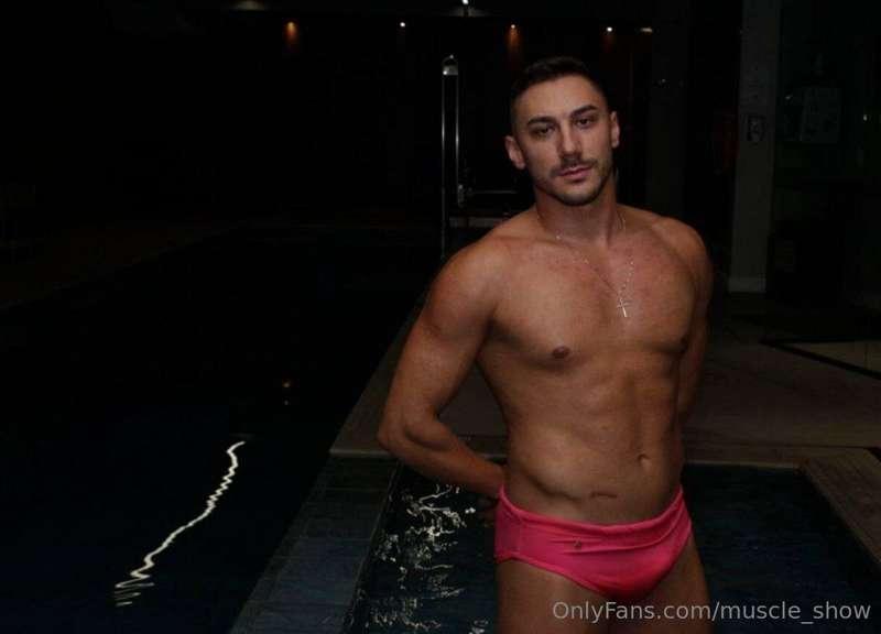 👉🏽 @secreetmassage 👈🏽‼️I'M 32 Y, 1.78 HEIGHT AND 7INCES/18CM..