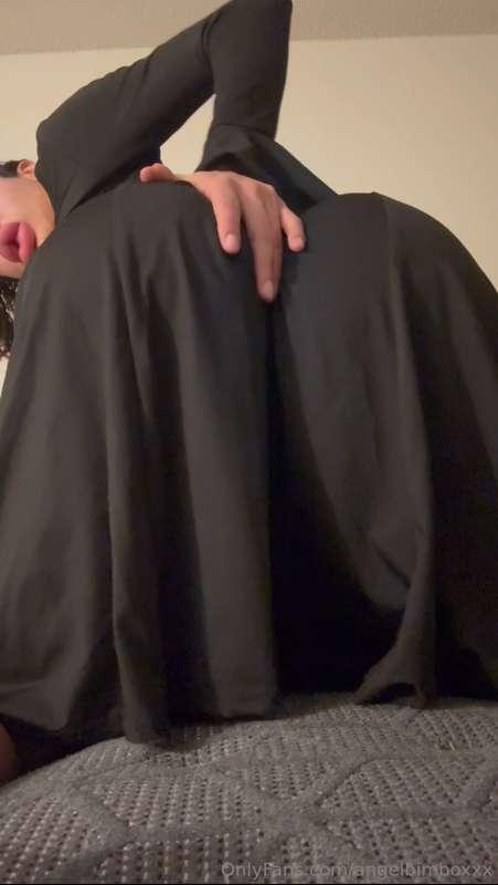 Shaped to perfection 😈🥵
