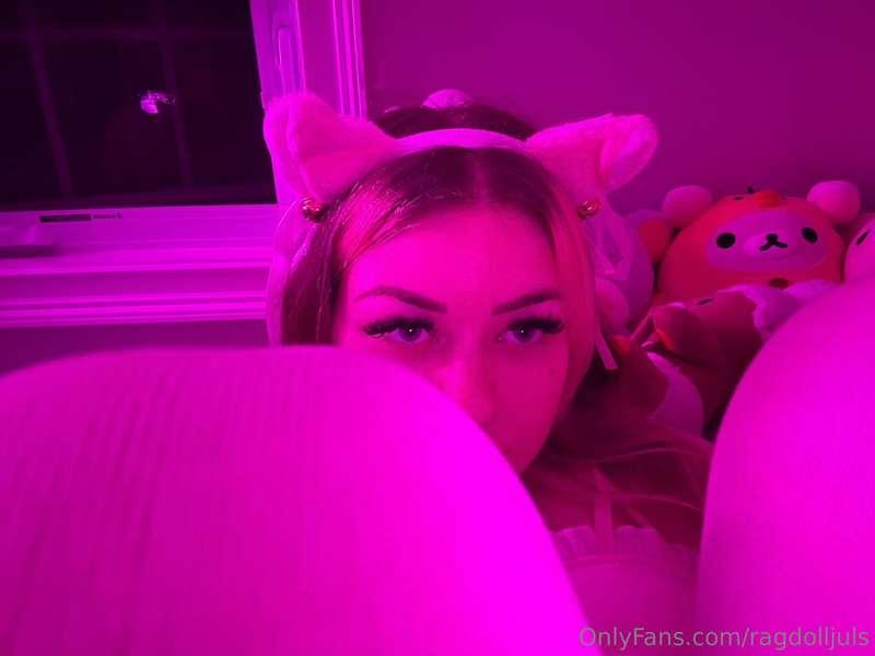 hiii :3