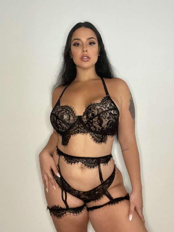 strip me down using ONLY your mouth 🫦