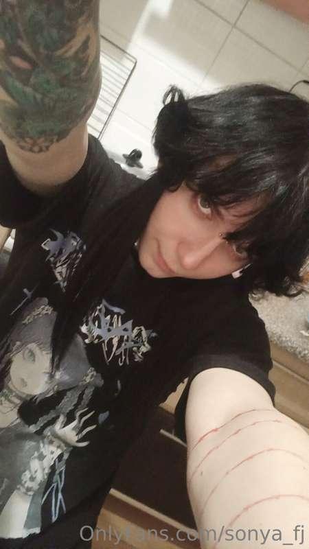 goth gf lol
