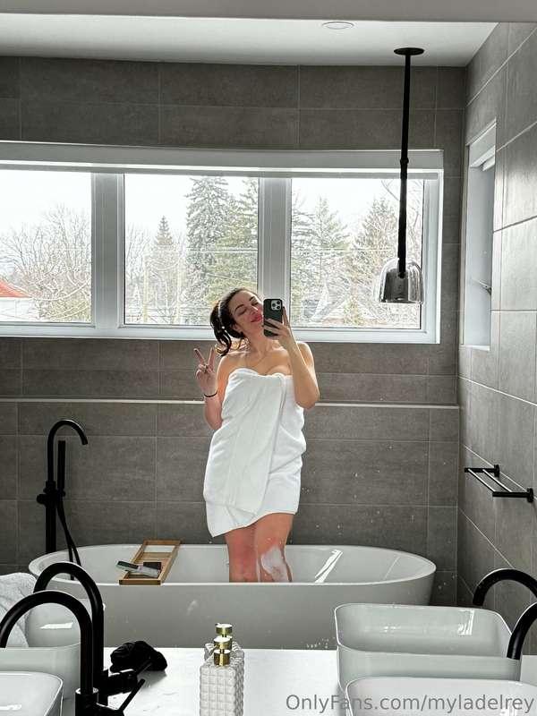 Which is better: getting clean or getting dirty? 🛁