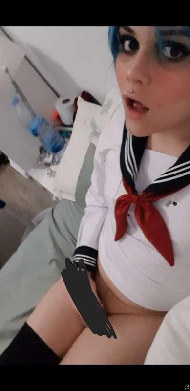 Holi guarretes míos, estoy poniendo a la venta un vídeo un p..
