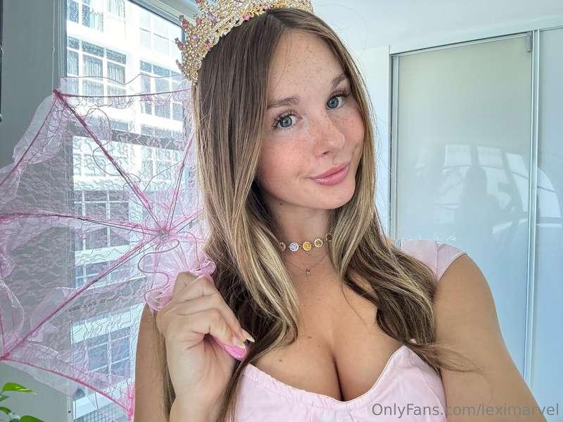 one more Princess Peach post cause I seriously felt so prett..