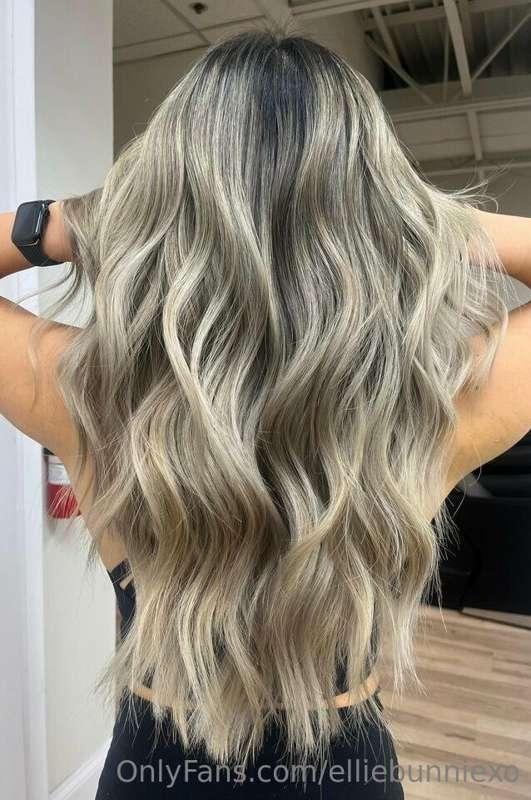 Just got my hair done:) how does blonde look on me?