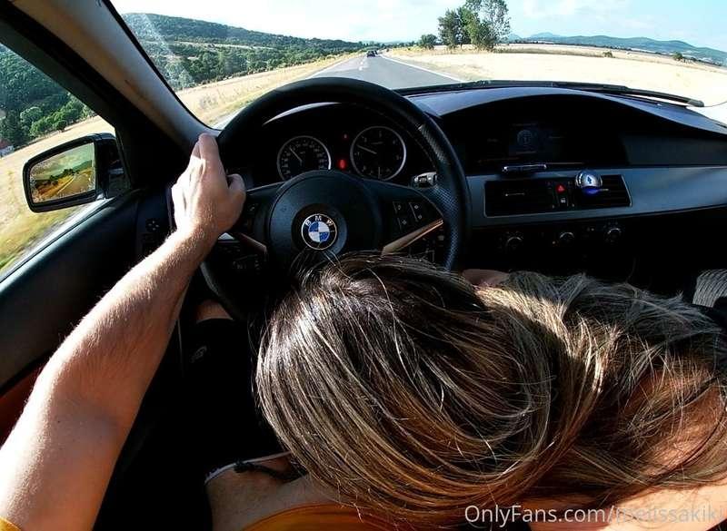 Who else likes getting his dick sucked while driving?