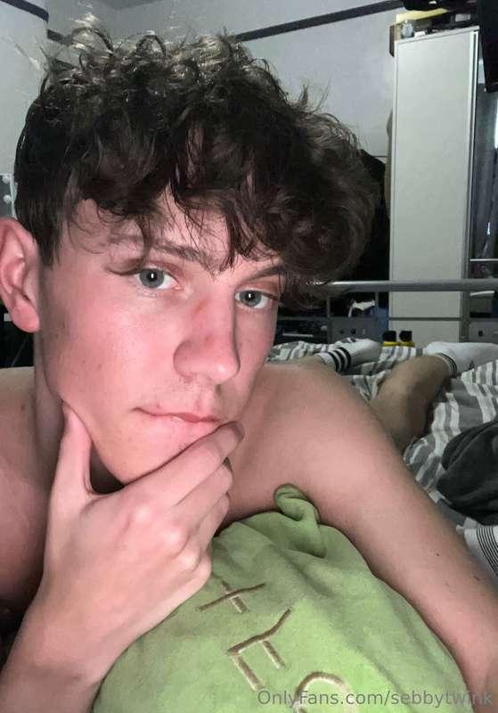 fuck im horny today🫣