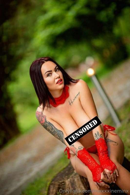 Hello, welcome to my profile
I am @elliehelen  a sexy and da..