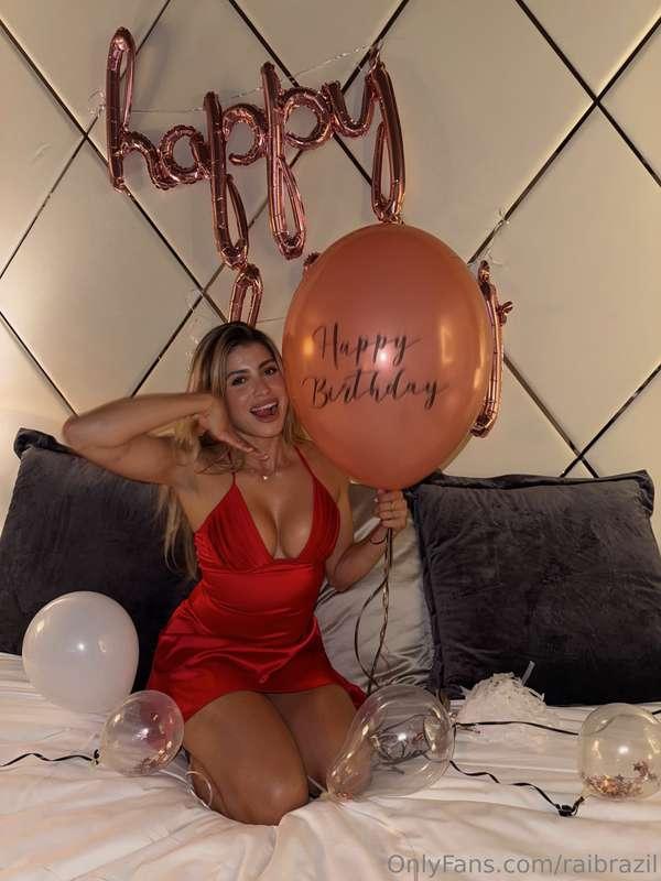 Happy birthday to me !! ALMOST!! It’s on the 17th but this w..