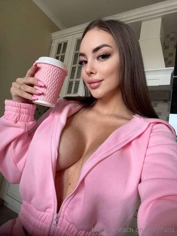 ivankapeach main image