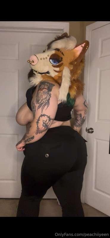 A small tease before bed ❤️ 