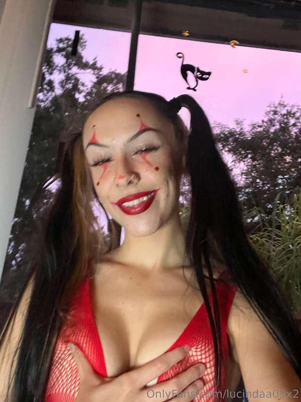 are clown girls your type? :3  watch this lil clown suck & r..
