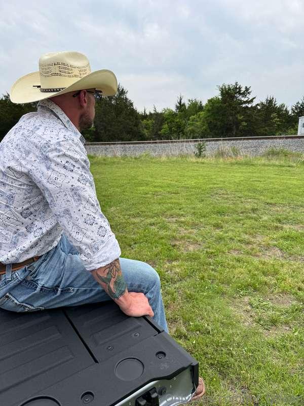 Come and sit with daddy 😎