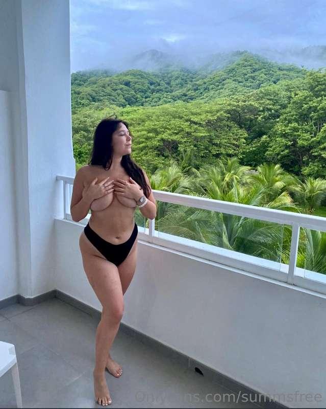 Costa Rica is so beautiful😍 waking up to this view everyday ..