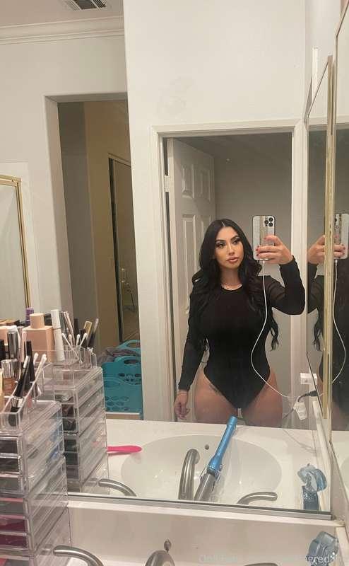 tell me how this pic makes you feel
