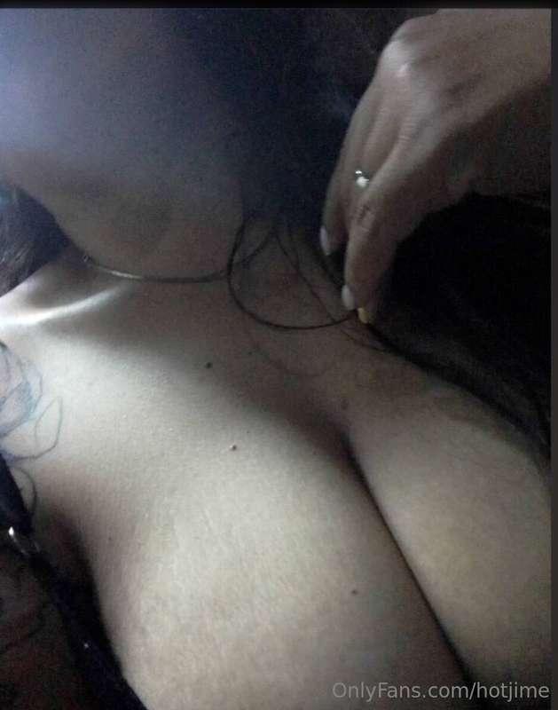 I'm @cinlanegra79, a slut who wants to misbehave with you an..