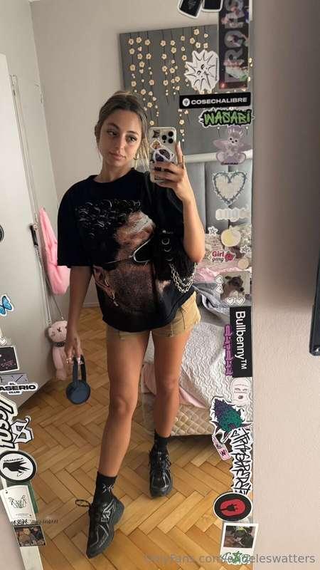 Swipe for the no shorts version 👀🫶🏻