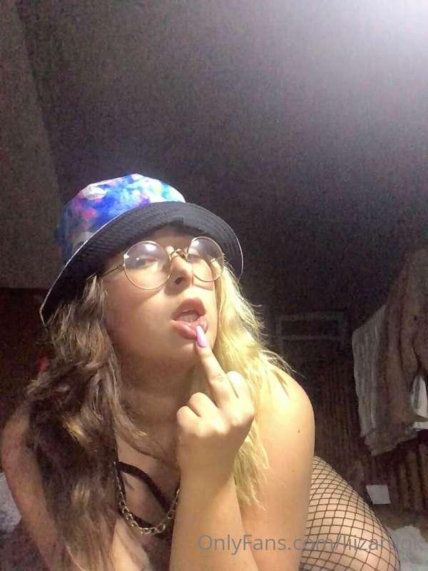 got a new hat, no edits bc i’m lazy