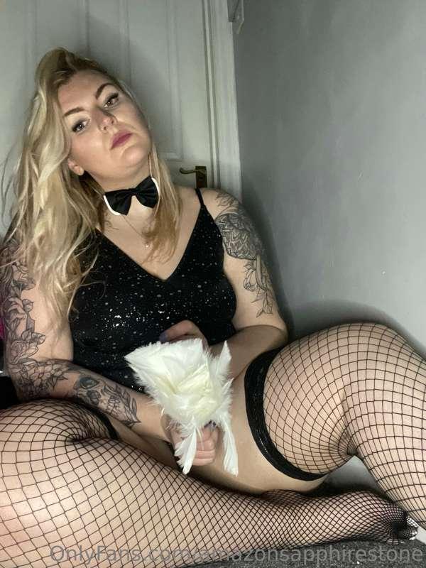 5 and half minutes of JOI in this outfit! Who wants it?😍🍆
